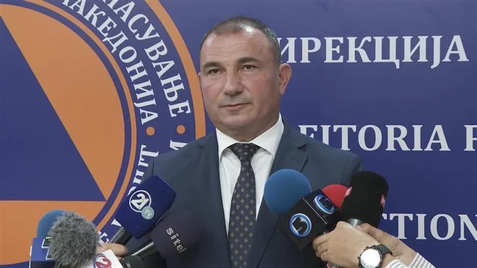 ДЗС: 352 лица ја завршија обуката за пожарникари, утре потпишуваат договори за работа на јавни работи