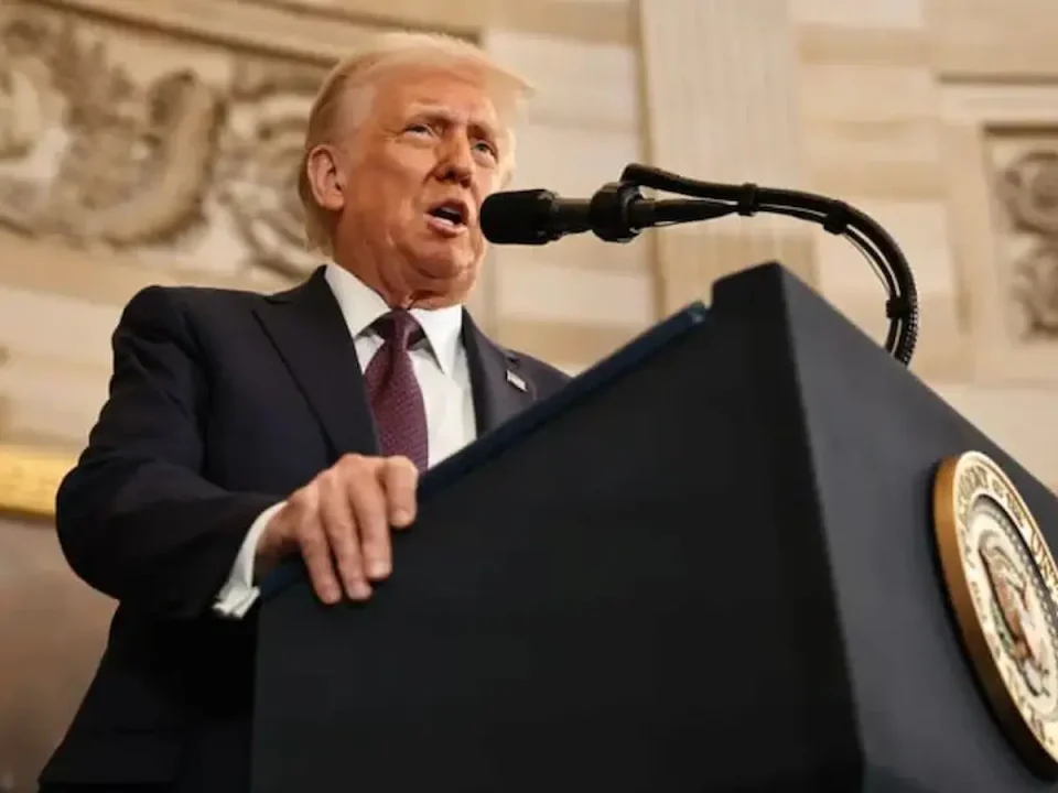 Трамп најави зголемени царини за Индија поради купување руска нафта