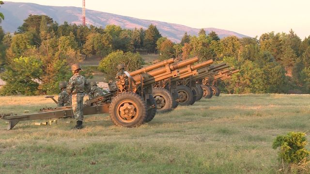 Почесна артилериска стрелба по повод Денот на независноста – 8 Септември