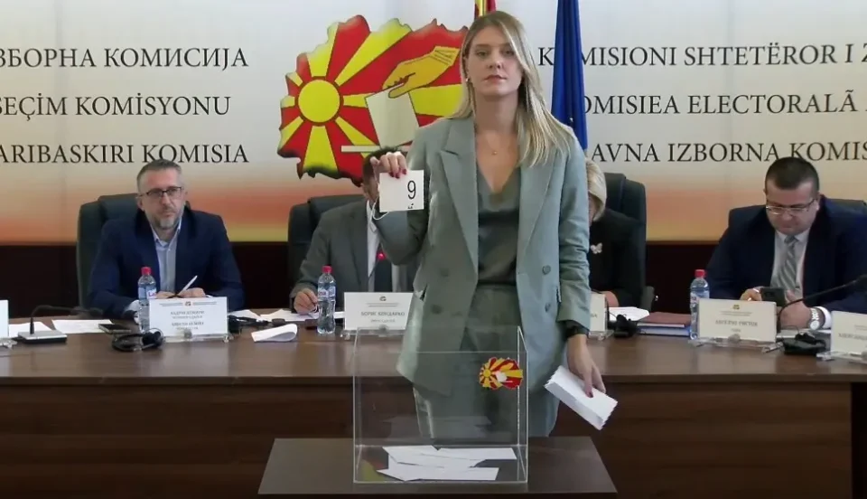 ВМРО-ДПМНЕ БРОЈ 9 НА ИЗБИРАЧКОТО ЛИВЧЕ: СДСМ е под број 5, еве ги броевите на останатите партии