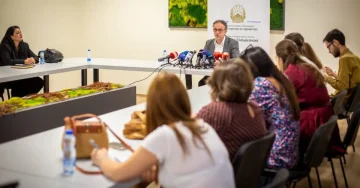Алиу: Иницијатива за билатерален договор за мобилност на доктори и сестри меѓу Македонија и Словенија