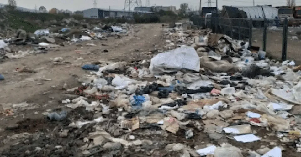 ПОТПАЛИЛЕ ДИВА ДЕПОНИЈА: Полицијата уапси три лица во Прилеп за намерно предизвикување пожар