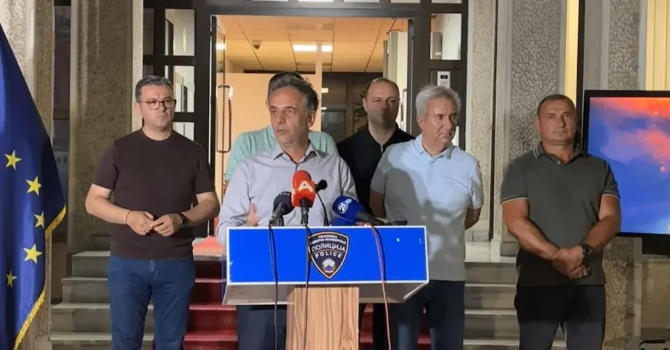 Алиу: До понеделник ќе известиме за структурата на воздухот – земен е материјал од акредитирана институција