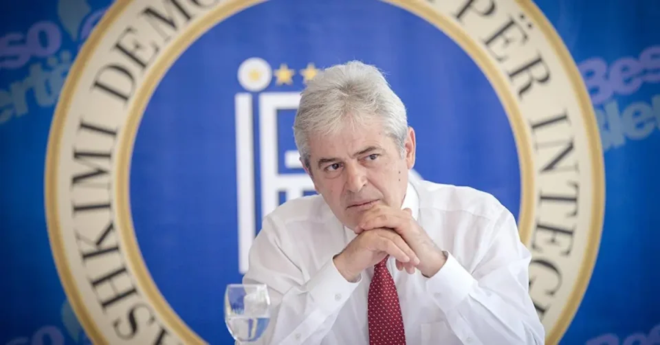 ВМРО-ДПМНЕ: ДУИ не само што не може да ја делат Македонија, туку може и да завршат во затвор