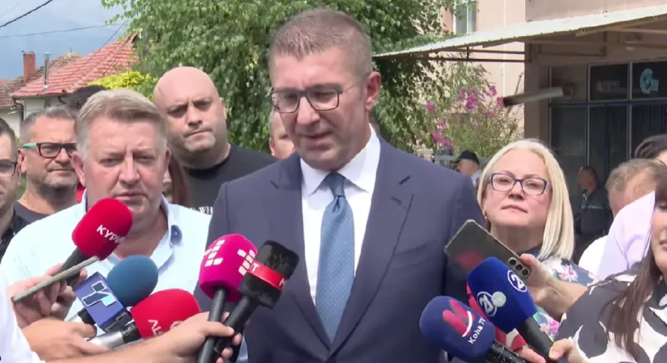 (ВО ЖИВО) Изјава на претседателот на Владата, Христијан Мицкоски од Општина Брвеница