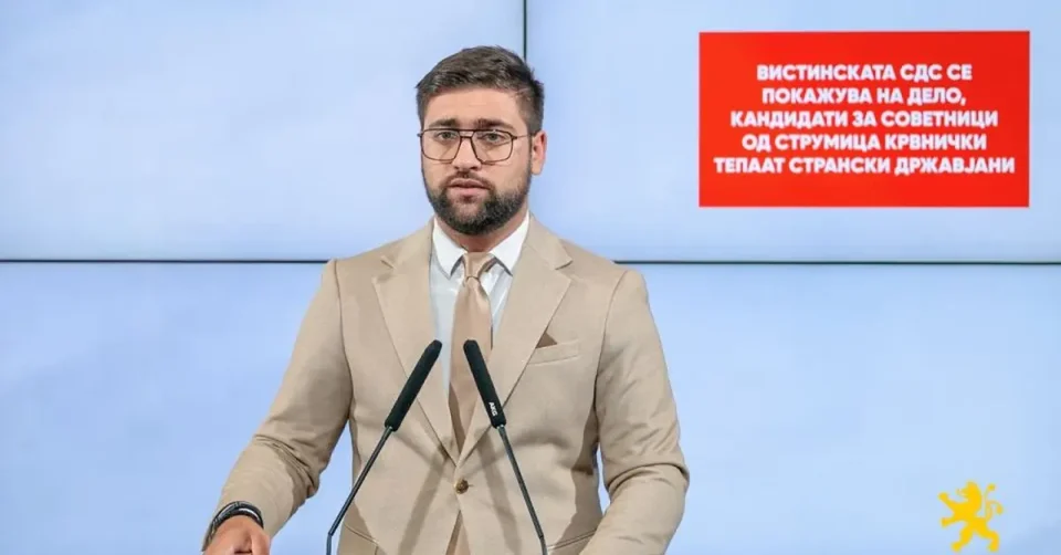 (ВИДЕО) НАМЕСТО ПРОГРАМА И ВИЗИЈА, СДС НУДИ НАСИЛСТВО: Кандидати за советници во Струмица крвнички тепаат странски државјани