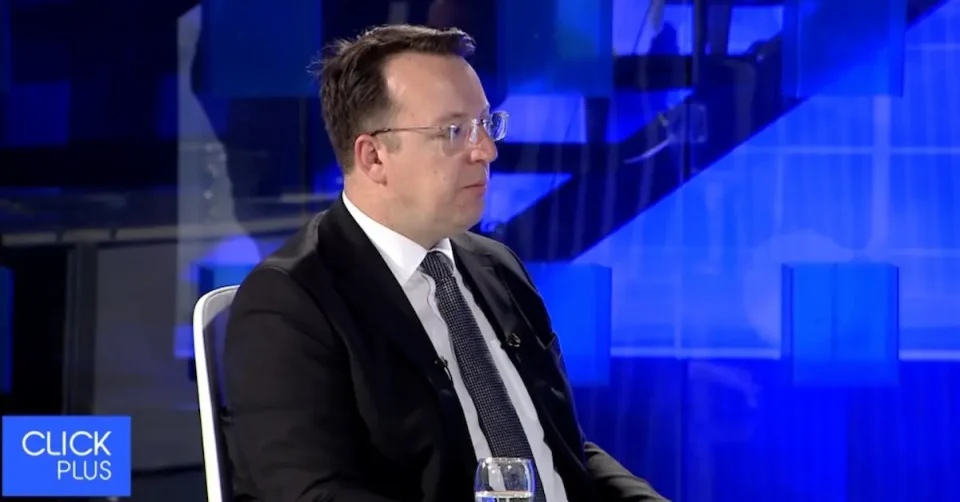 Николоски: И покрај проблемите со радарот, не беше загрозена безбедноста, и ниту еден лет не беше откажан