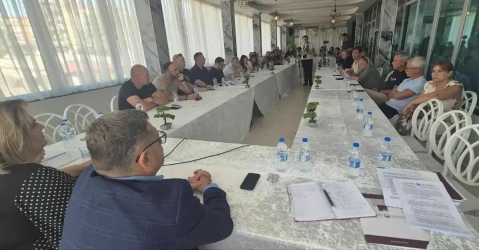 ПОДДРШКА ЗА МАКЕДОНСКИТЕ ПРЕТПРИЈАТИЈА И ЗАНАЕТЧИИ: Ристески од Делчево и Берово презентира мерки за економски раст