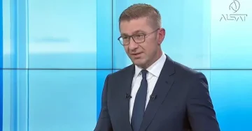 Пожарите во Македонија се дел од план за саботажа на државата, тврди Мицкоски