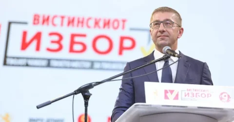 ДИРЕКТНА ШТЕТА НА СТРУЖАНИ: ДУИ и Левица имаат таен договор токму овде во Струга, вели Мицкоски