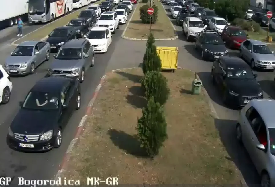ЗГОЛЕМЕНА ФРЕКВЕНЦИЈА НА ВОЗИЛА: Чекања на Табановце и Богородица