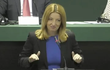 ВМРО-ДПМНЕ ја обвини Арсовска за скопскиот хаос: Сите одлуки врзани со Комунална хигиена се изгласани од страна на советниците