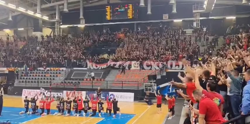 (ВИДЕО) ИГРАЧИТЕ И ПУБЛИКАТА ВО ЕДЕН ГЛАС: Големо славје во „Јане Сандански“ откако Вардар го порази Пелистер