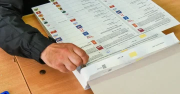 ДИК: До 15 часот на локалните избори излегле 31,34% од гласачите – во Скопје 31,16%