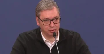 ЌЕ ИМА ВОЈНА: Мора да ги зголемиме резервите, ќе биде сè потешко во светот, вели Вучиќ