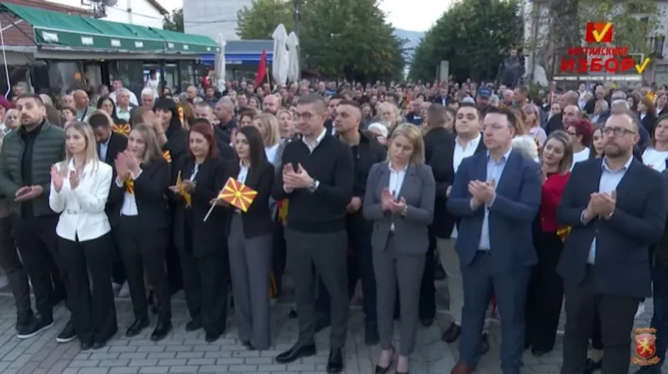 Сè уште не извлекле поука: СДСМ и ДУИ ја заборавија катастрофата што им се случи на минатите парламентарни и претседателски избори, вели Мицкоски