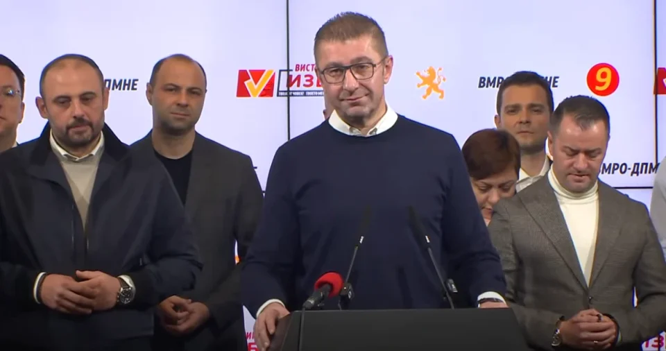 ПОБЕДА ВО НАД 30 ОПШТИНИ ВО ПРВИОТ КРУГ: Разликата е 2:1, 3:1, победа и во општини каде што СДСМ имаше градоначалници, победивме во Струмица после 20 години, вели Мицкоски