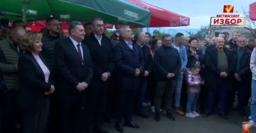 ШТО ТИ ПРАВИ СЛЕПАТА ЖЕЛБА ЗА ВЛАСТ: Коалиција меѓу Венко, Али и Апасиев со една точка на поврзување и омраза кон ВМРО-ДПМНЕ, вели Мицкоски