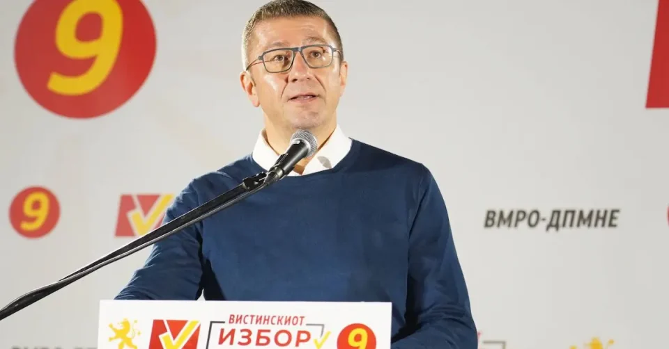 НЕ СУМ АЛБАНОФОБ, ТУКУ КРИМИНАЛОФОБ: Ги презирам криминалците од ДУИ кои влегоа во политиката како голтари, а излегоа како милионери, вели Мицкоски