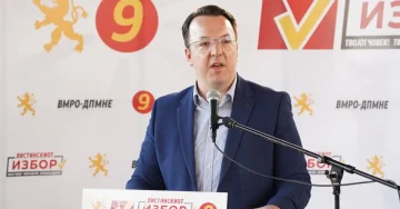 Николоски: Филипче да одговори за компаниите регистрирани во Петрич, Бугарија, што работат и како се отвораат фирми со докторска плата