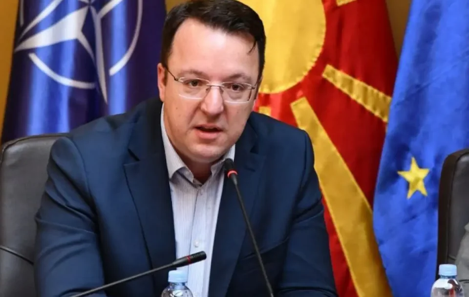(ВИДЕО) Николоски: Македонија апсолутно нема да гради мигрантски кампови, Владата гради нови стратешки сојузи