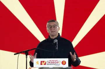 НАРОДОТ Е ЛЕКОТ, МАКЕДОНИЈА ЌЕ ПОБЕДИ: Мицкоски од Крива Паланка порача дека СДСМ е заразена со вирус на ароганција и корупција