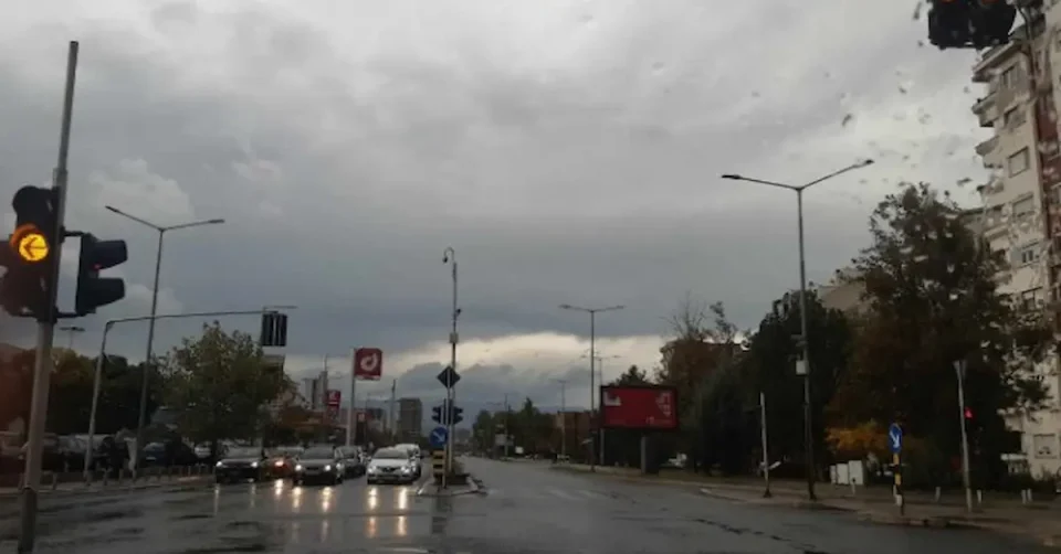 ВРЕМЕТО ДЕНЕСКА: Променливо облачно со повремени врнежи