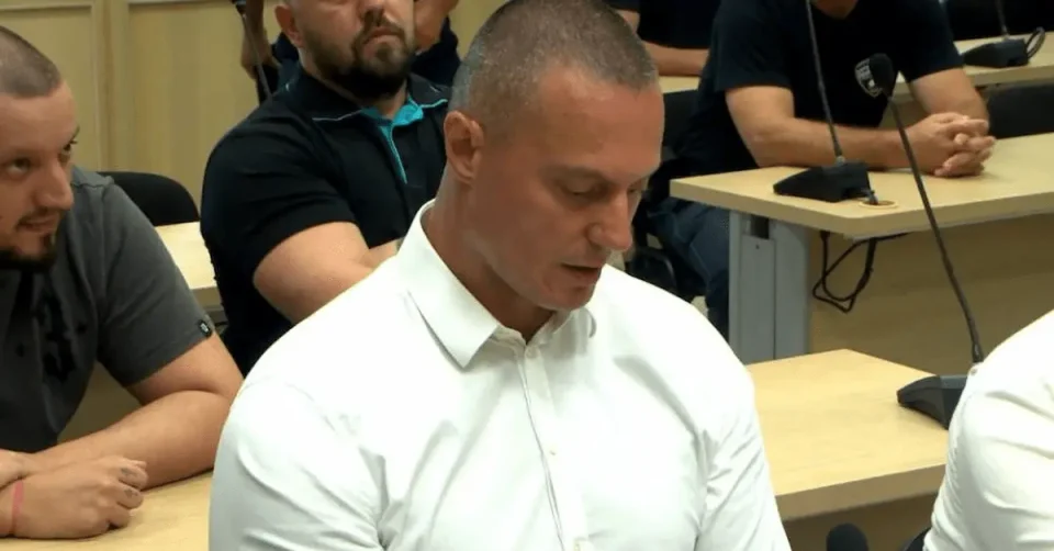 СУДЕЊЕТО ЗА СЛУЧАЈОТ „ШТЕКЛИ“ СЕ ОДЛОЖУВА: Трајковски доживеа епилептичен напад во судницата