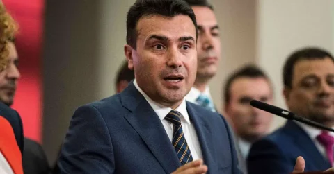 ЗАЕВ ВО НЕУСПЕШНА МИСИЈА: Се врати од Дубаи да спасува, но Струмица не е веќе негова тврдина – полупразна сала за пречек и ниту едно младо лице!
