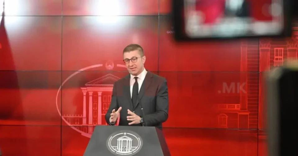 Мицкоски утре на посета во ООУ „Блаже Конески“: Камен-темелник за нова спортска сала и доградба на училиштето