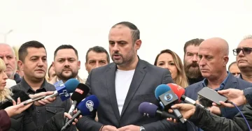 СКОПЈЕ СО ГОЛЕМА НОВОГОДИШНА ПРОСЛАВА: Ѓорѓиевски најави украсен главен град и финансиска ревизија во јавните претпријатија