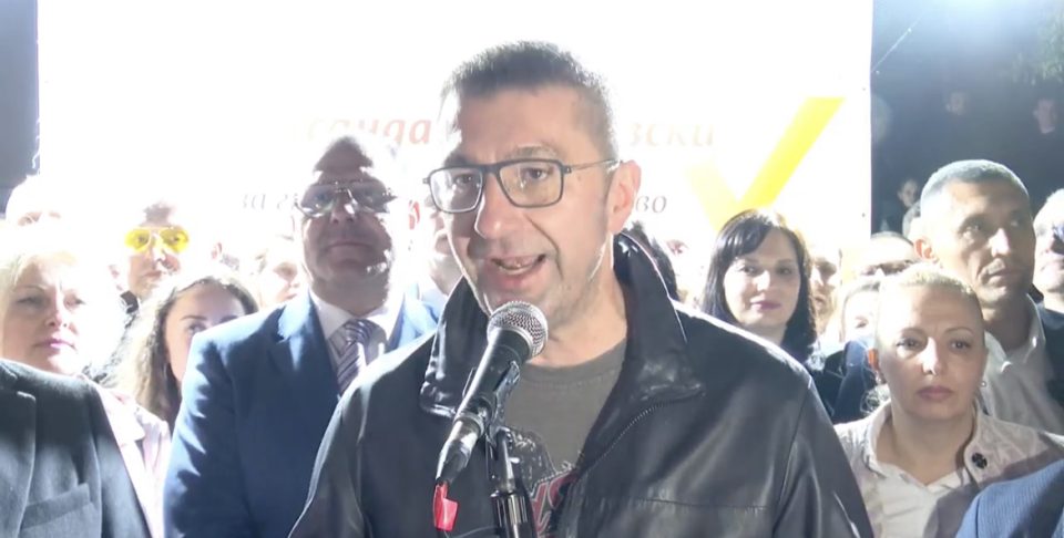 (ВО ЖИВО) Мицкоски со обраќање од Кичево