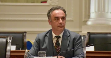 Алиу: Повеќе нема конкурси по желба - кадарот ќе се распределува според потребата