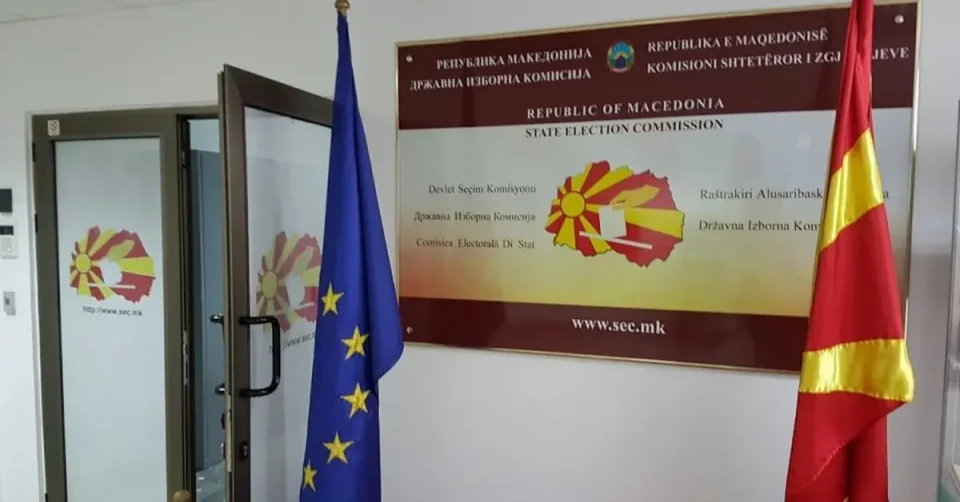 ОДЗЕМЕНИ АКРЕДИТАЦИИ НА ОСУМ ДОМАШНИ НАБЉУДУВАЧИ: ДИК утврди непрописно однесување и агитирање на гласачките места