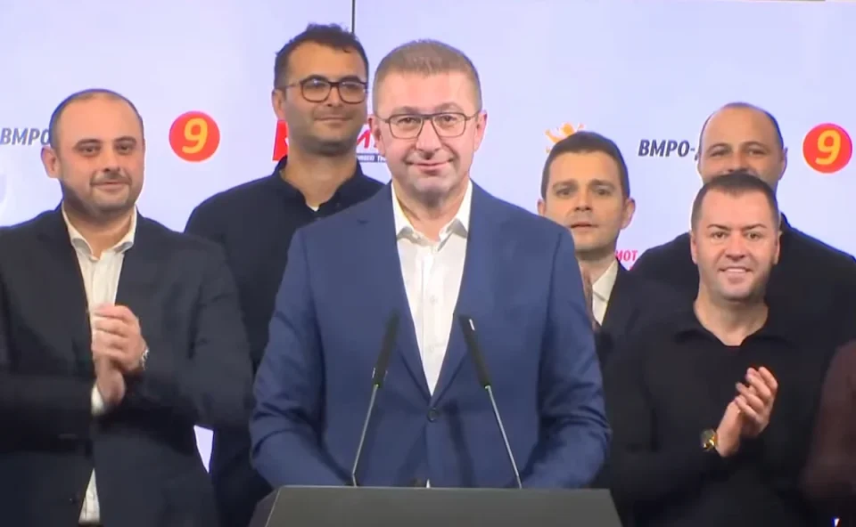 НЕ СУМ СРЕЌЕН ПОРАДИ ДЕБАКЛОТ НА СДСМ: Нивниот резултат е одраз на реалноста дека оваа партија не се реформираше, вели Мицкоски
