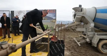 Премиерот Мицкоски утре ќе присуствува на поставување камен-темелникот за нова градинка во Гази Баба