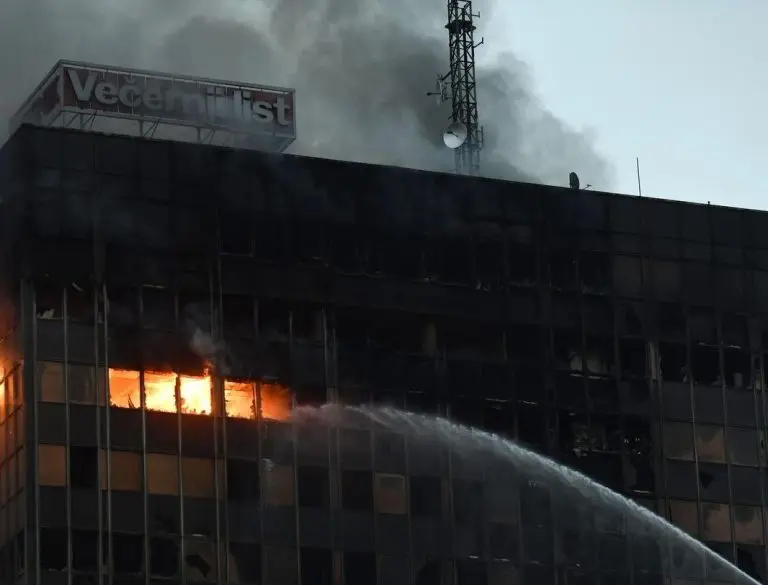 Изгоре зградата на легендарниот загрепски „Вјесник“