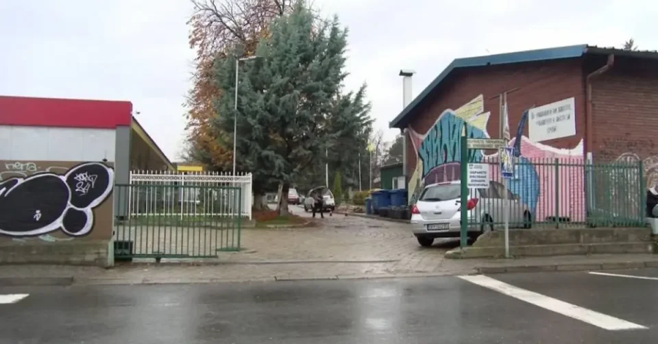 Помалиот син на премиерот Мицкоски меѓу тешко затруените ученици во Димо Хаџи Димов