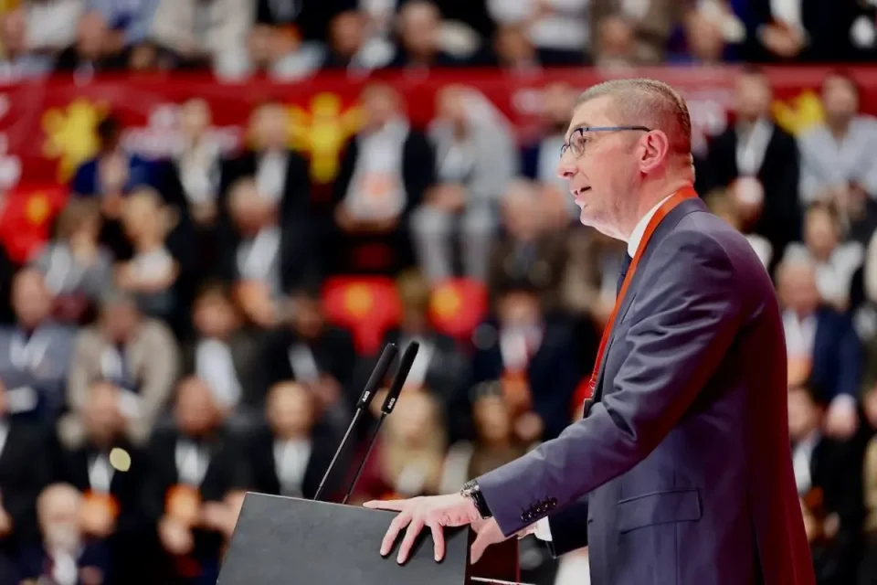 Мицкоски на XVIII Конгрес: Довербата во институциите е клуч за развој и стабилност на Македонија