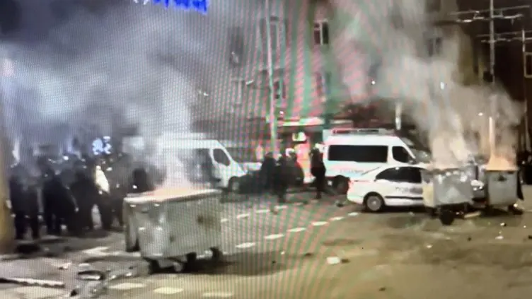 10 ЛИЦА ВО БОЛНИЦА, НО НЕМА ТЕШКО ПОВРЕДЕНИ: Ова е епилогот на вчерашните протестите во Софија