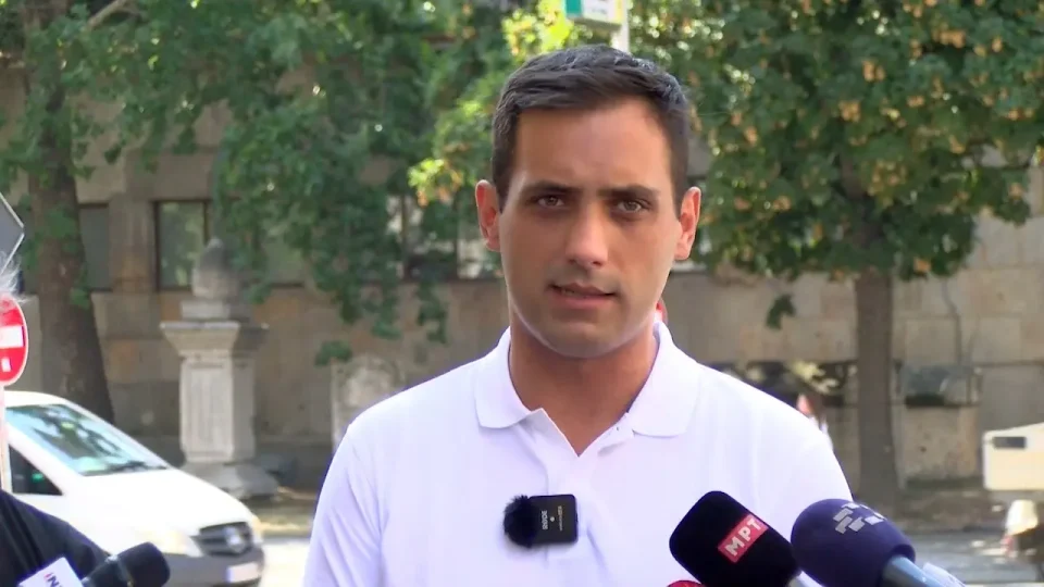 Мециновиќ: СДСМ не смее да создава хистерија за мигрантите