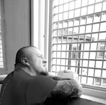 ПО ОСУМ ГОДИНИ ЗАД РЕШЕТКИ: Горан Агелов Ќосето денес доби слобода