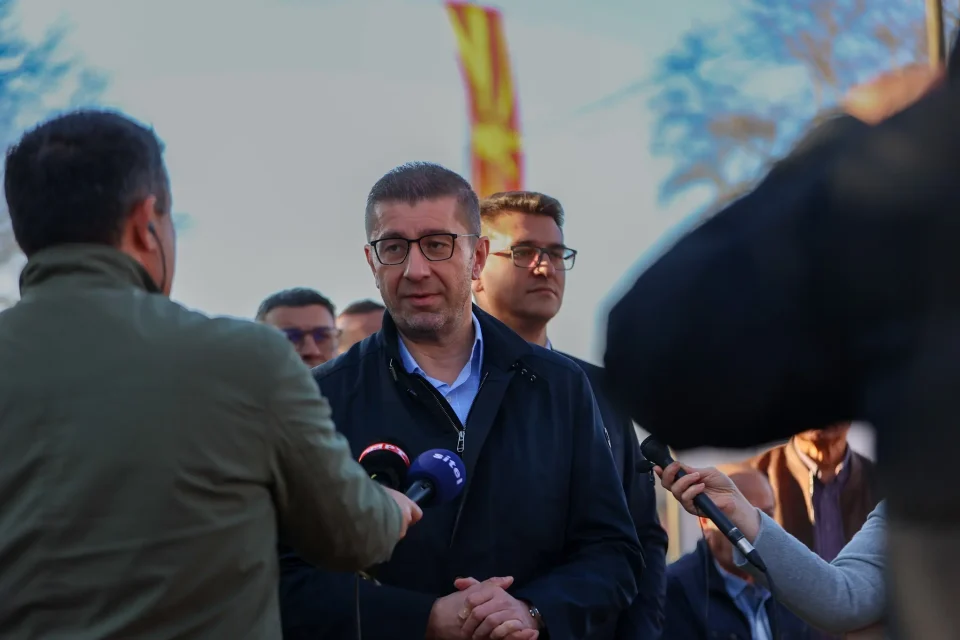 Мицкоски: Охрабрува трендот што голем број од македонските граѓани кои одлучија да заминат, полека се враќаат