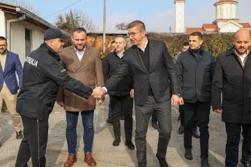 Мицкоски: Темата со мигранти е непостоечка, опозицијата сака да шири страв и паника