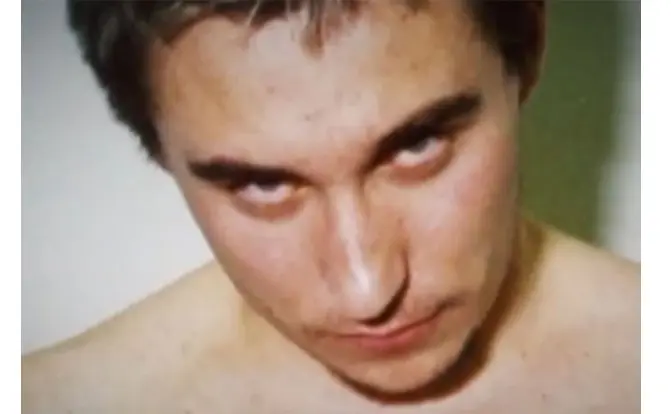 „ЗА МЕНЕ ЕДИНСТВЕНОТО РЕШЕНИЕ Е КУРШУМ“: Серискиот убиец Срѓан Млаѓан повторно пред суд