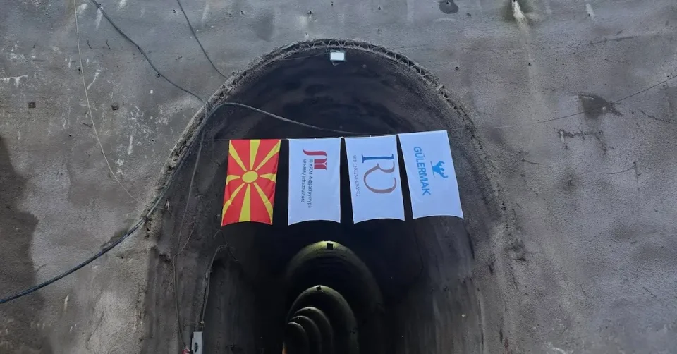 (ВИДЕО) Ивановски: Пробиен претпоследниот тунел на железничката делница од Бељаковце до Крива Паланка