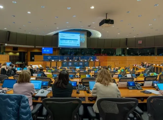 „Транспаренси Интернешнл“: 14 европратеници на го пријавиле износот на дополнителните приходи