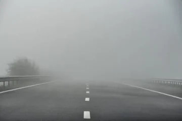 Густа магла на Попова Шапка, одрони на повеќе патни правци