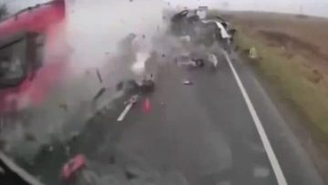 Фатална сообраќајна несреќа во западна Романија - Загинаа седум навивачи на ПАОК