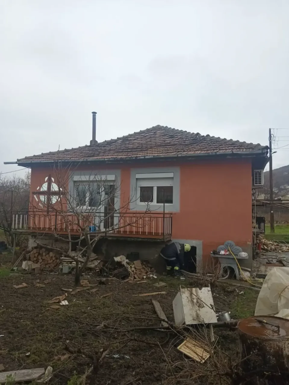 Разорна експлозија во куќа во Велгошти – повредена една жена